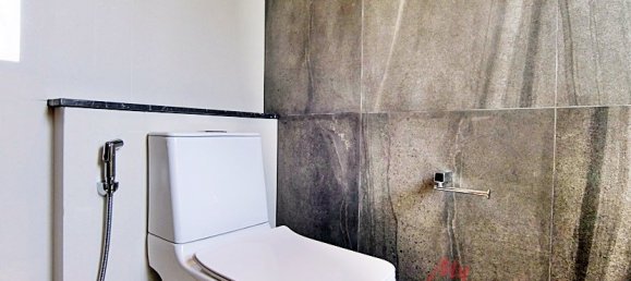 2 bedrooms Condo in Pattaya, Thailand No. 3060 18