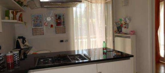 Квартира с 3 спальнями в Кастелламмаре ди Стабия, Италия № 327438 8