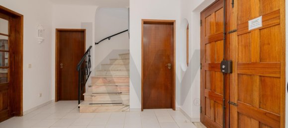 Villa de 4 dormitorios en Lagoa, Portugal No. 337256 8