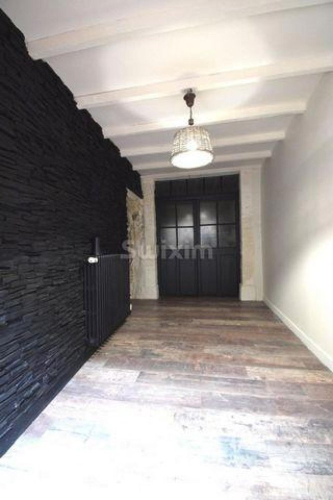 3 bedrooms Shop in Tarascon, France No. 18470