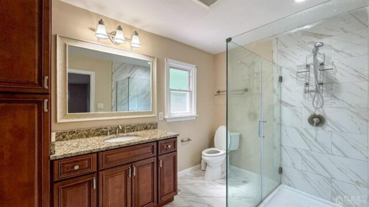 5 bedrooms House in Edison, USA No. 413704