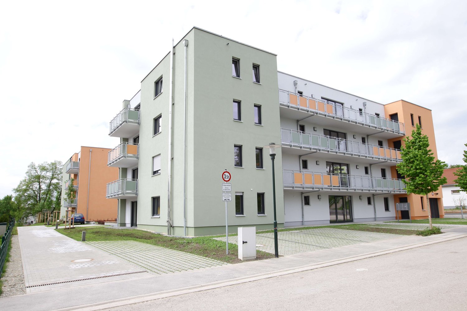 Apartamento de 1 dormitorio en Jena, Germany No. 277405