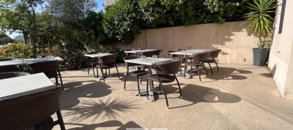 84m² Commercial property in Ajaccio, France No. 219437 3