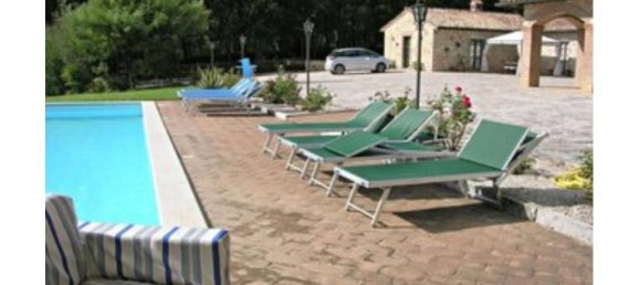 5 chambres Maison à Todi, Italy No. 252938 8