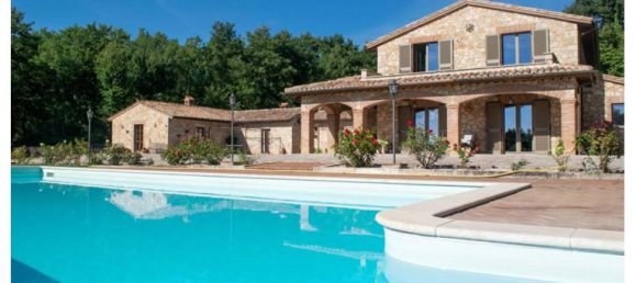 5 chambres Maison à Todi, Italy No. 252938 2