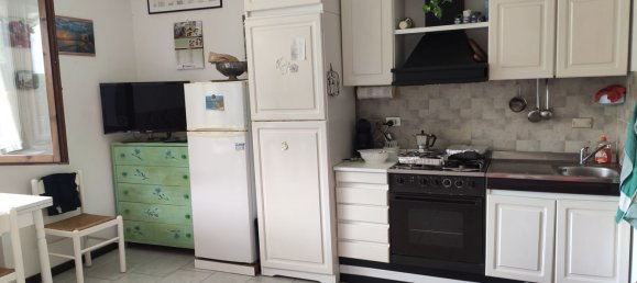 2 rooms Apartment in Licciana Nardi, Italy No. 261562 2