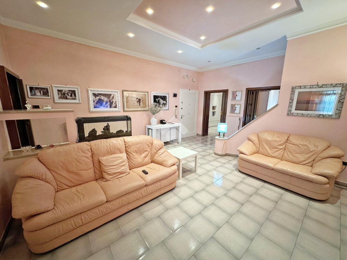 3 rooms Apartment in Foggia, Italy No. 163754