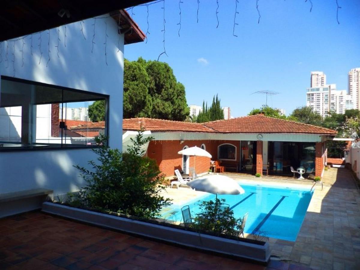 Casa de 3 dormitorios en Sao Paulo, Brazil No. 515491