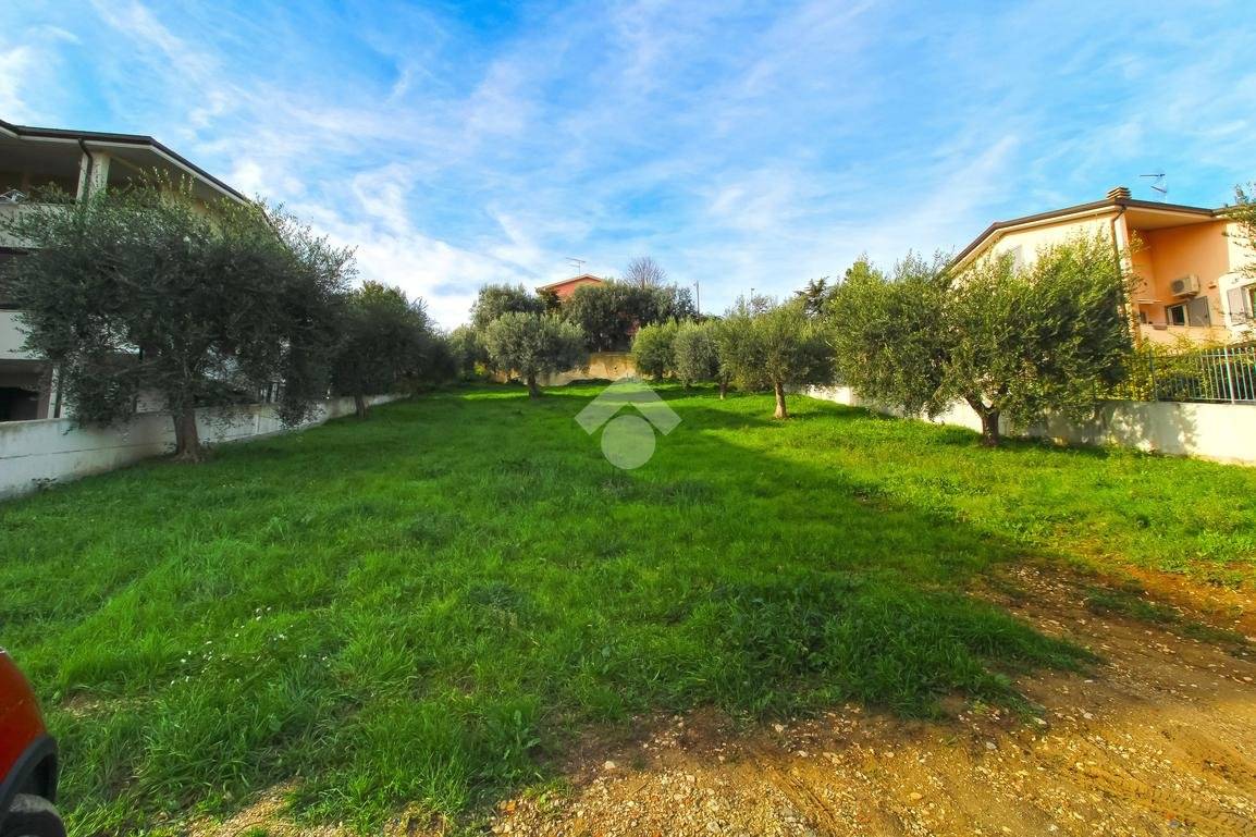 Terrain à Tortoreto, Italy 1075m² No. 112025