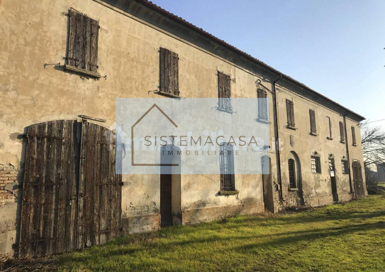 Дом с 9 комнатами в Форли, Италия № 235613