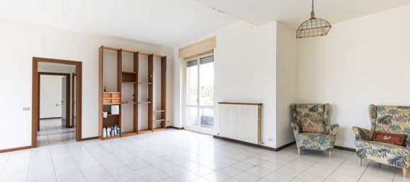 2 bedrooms Apartment in Carugo, Italy No. 341530 31