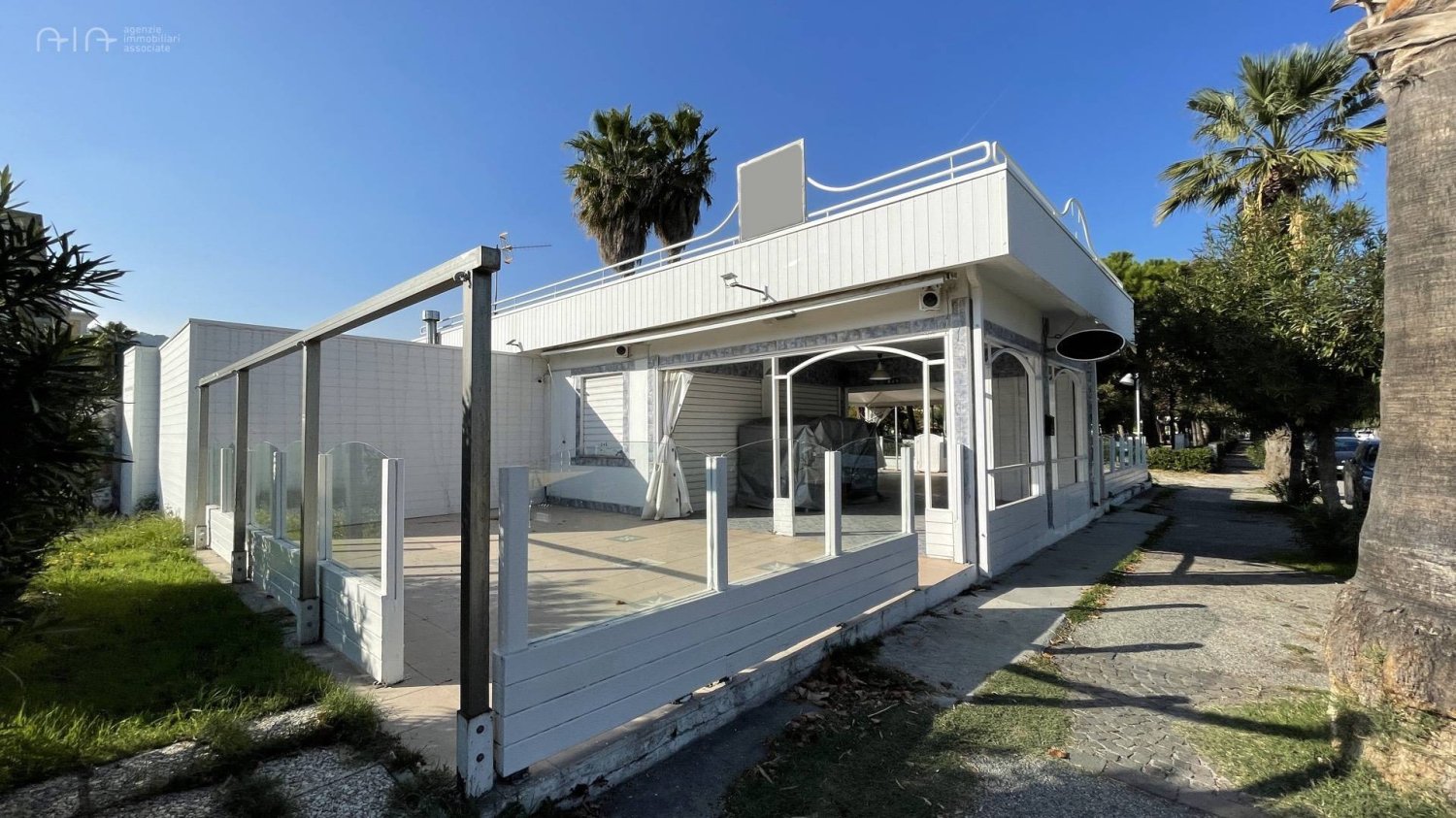 3 rooms Commercial property in Grottammare, Italy No. 114140