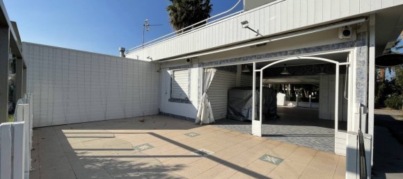 3 rooms Commercial property in Grottammare, Italy No. 114140 2