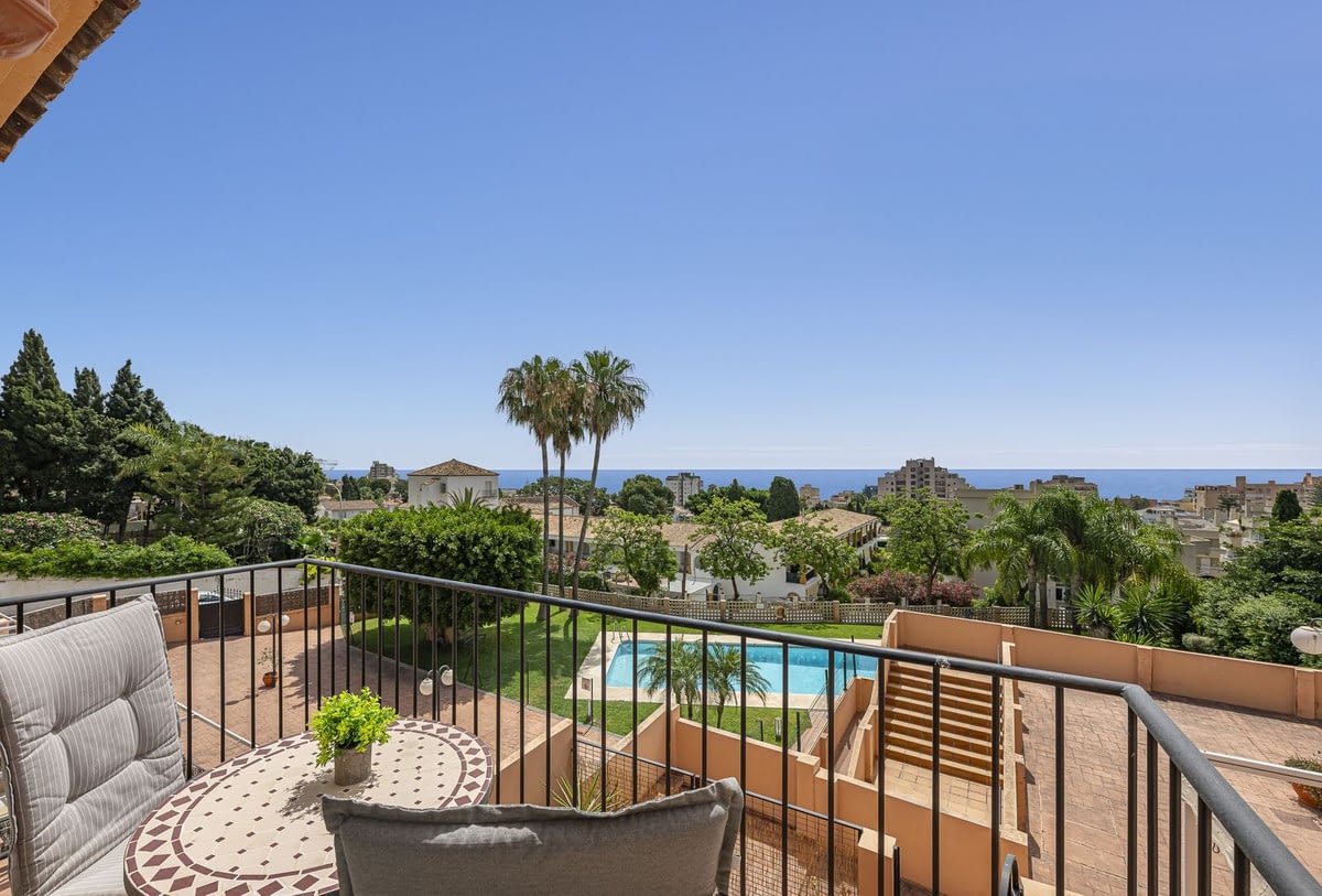 Дуплекс с 2 спальнями в Торремолинос, Испания № 37430