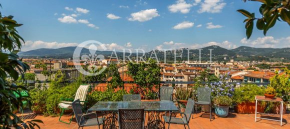 2 bedrooms Penthouse in Florence, Italy No. 110311 7