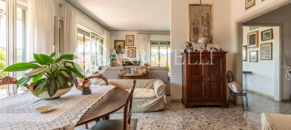 2 bedrooms Penthouse in Florence, Italy No. 110311 11