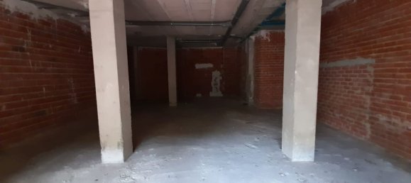 93m² Commercial property in Torrent, Spain No. 173520 2