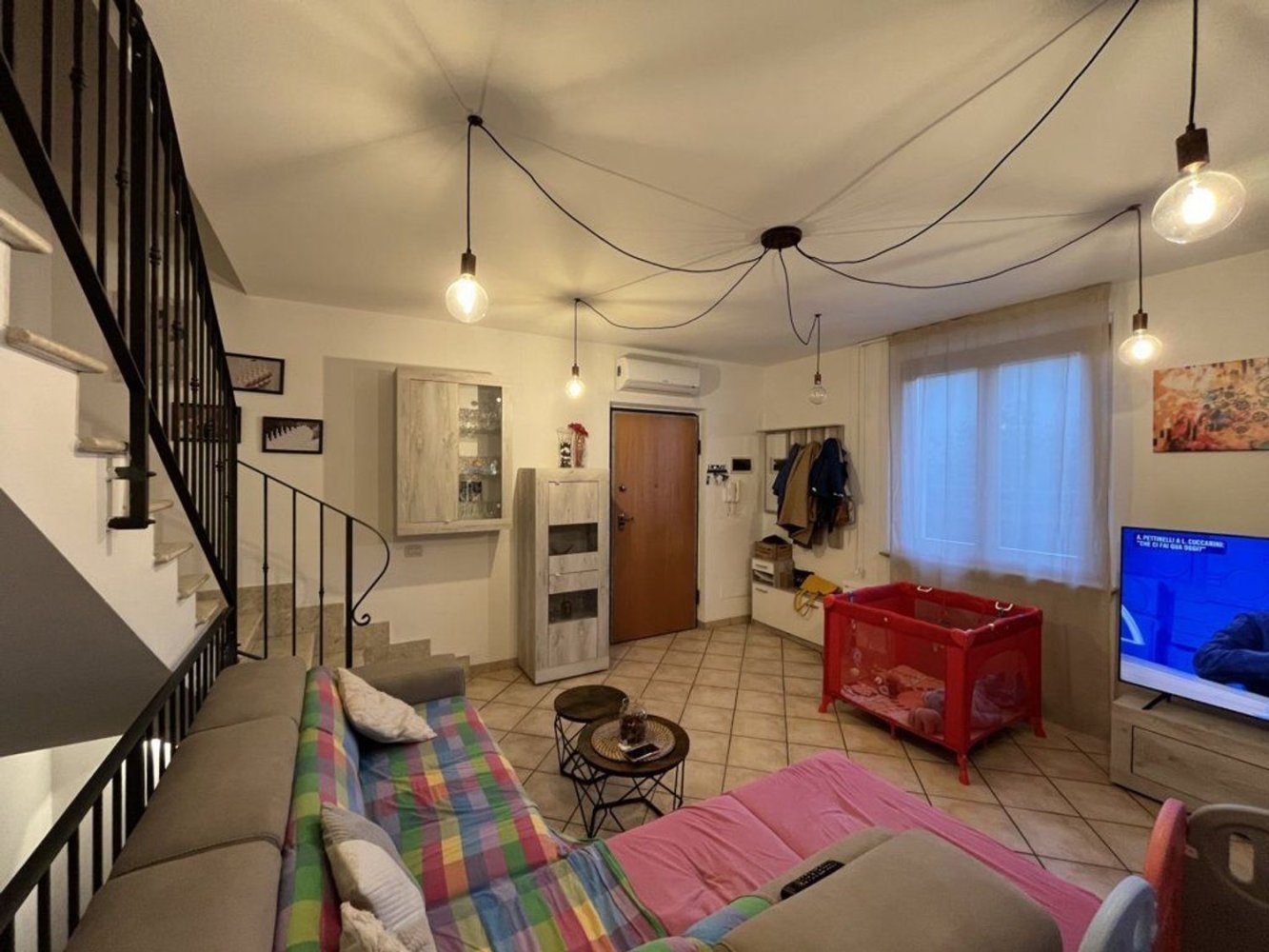 Casa de 6 habitaciónes en Massa, Italy No. 107691