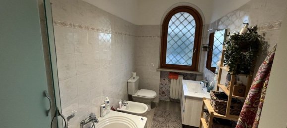 Casa de 6 habitaciónes en Massa, Italy No. 107691 22