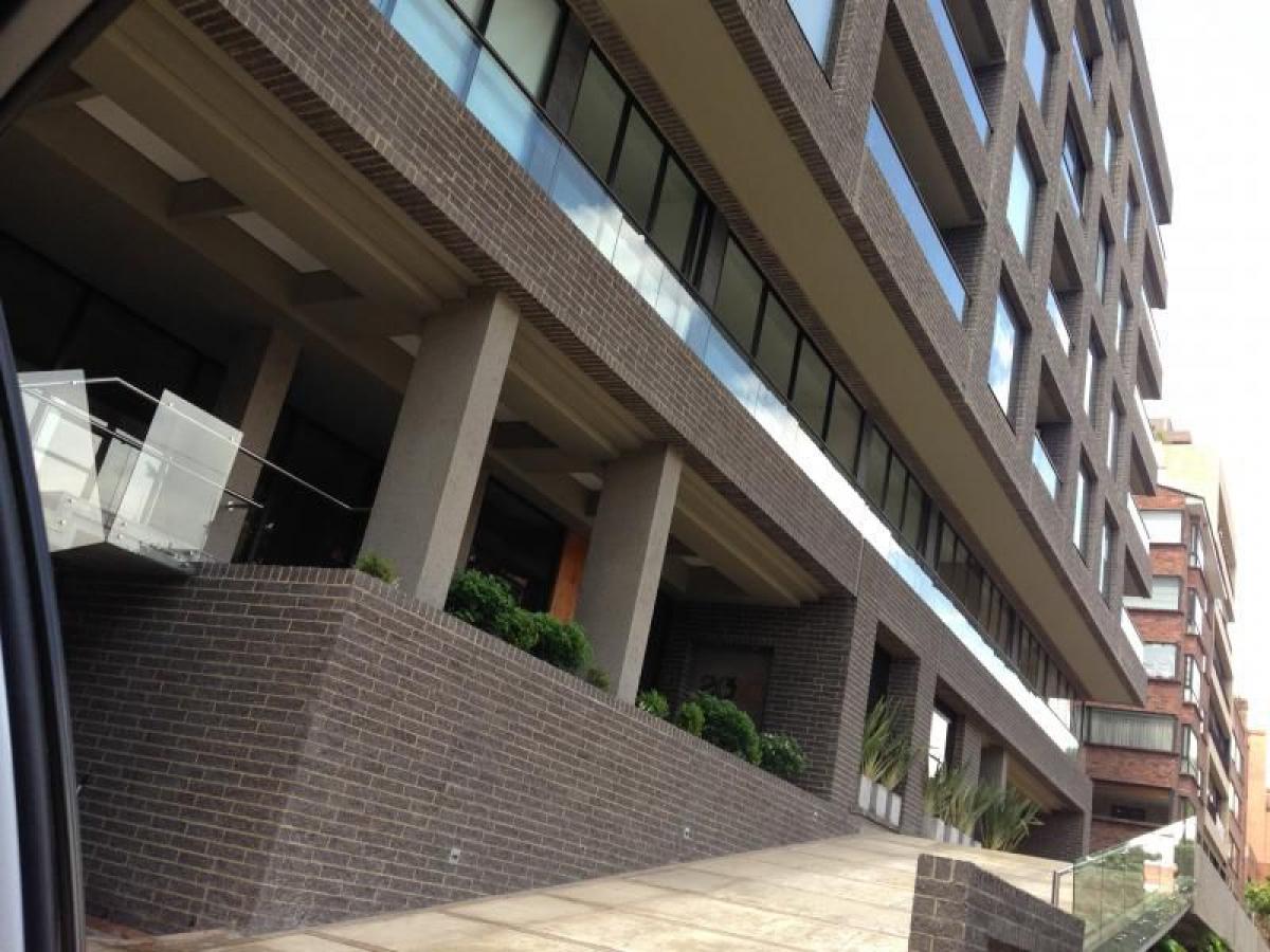 Casa de 3 dormitorios en Bogotá, Colombia No. 10002