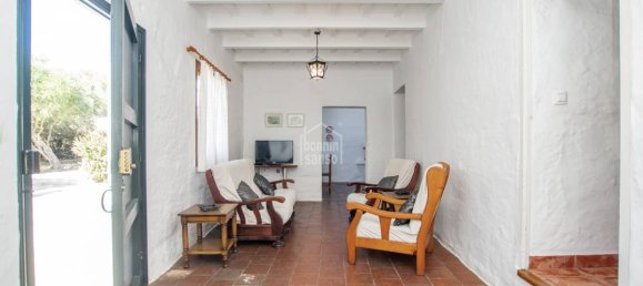 Villa de 4 dormitorios en Mahon, Spain No. 5178 4