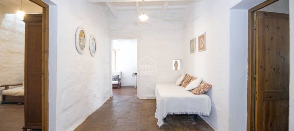 Villa de 4 dormitorios en Mahon, Spain No. 5178 10