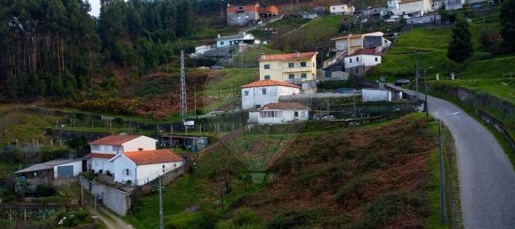 Terrain à Roriz, Portugal 1760m² No. 56680 3