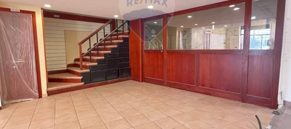 2-Zimmer Gewerbliche Immobilie in Bari, Italy, Nr. 208957 5