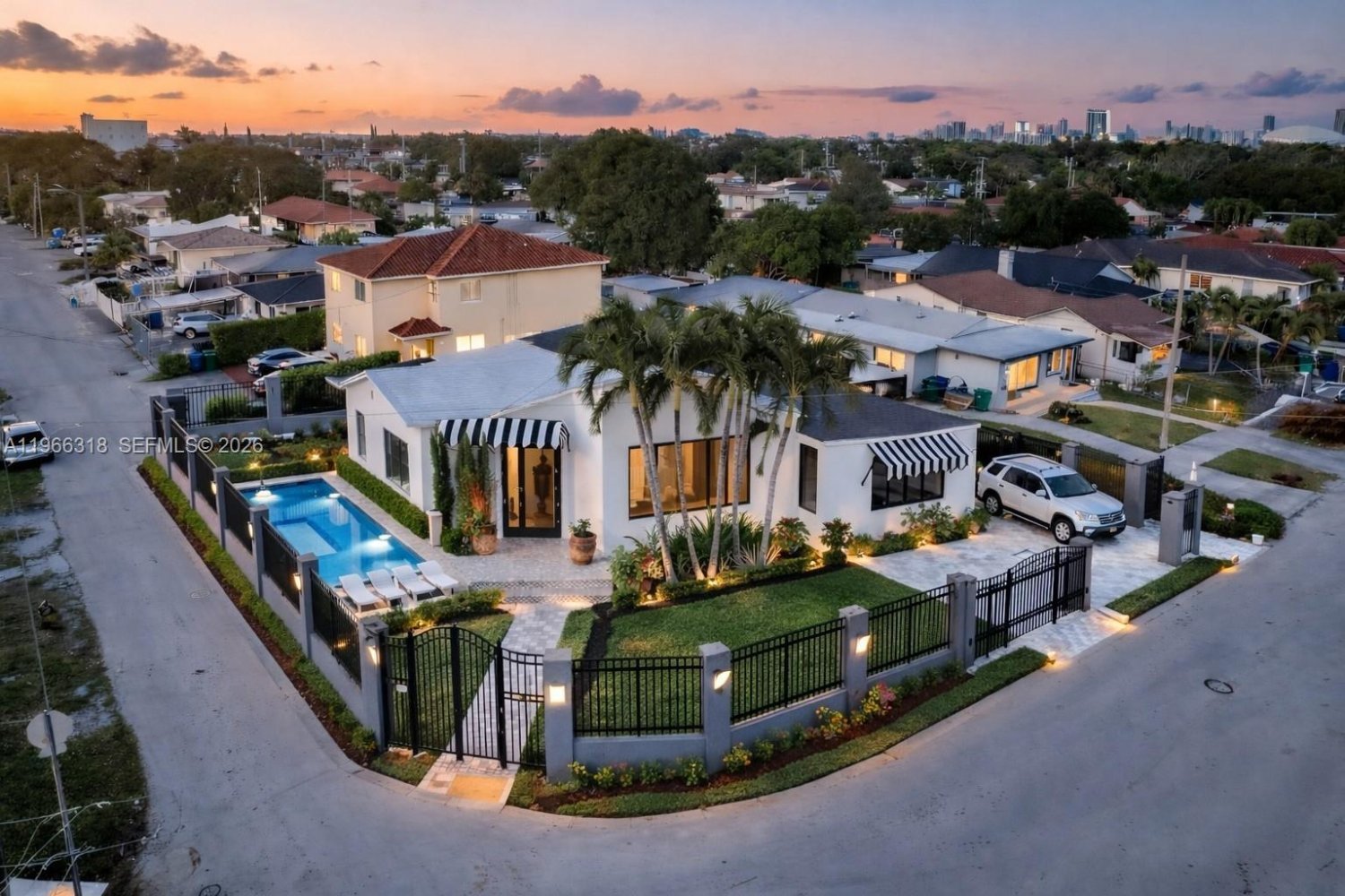 hotel en venta en Miami, Miami-Dade, Florida, USA № 614388