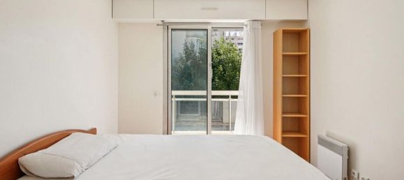 2 bedrooms Apartment in Paris, France No. 312331 10