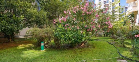 2 bedrooms Apartment in Paris, France No. 312331 13