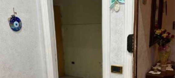 3 rooms Apartment in Marano di Napoli, Italy No. 13786 9