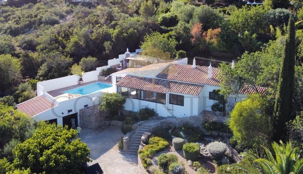 3 bedrooms Villa in Faro, Portugal No. 108111