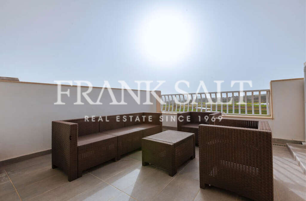 Пентхаус с 2 спальнями в Burmarrad, Мальта № 7163