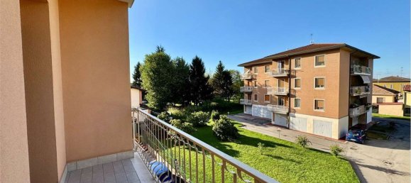 3 bedrooms Apartment in San Genesio ed Uniti, Italy No. 372535 23