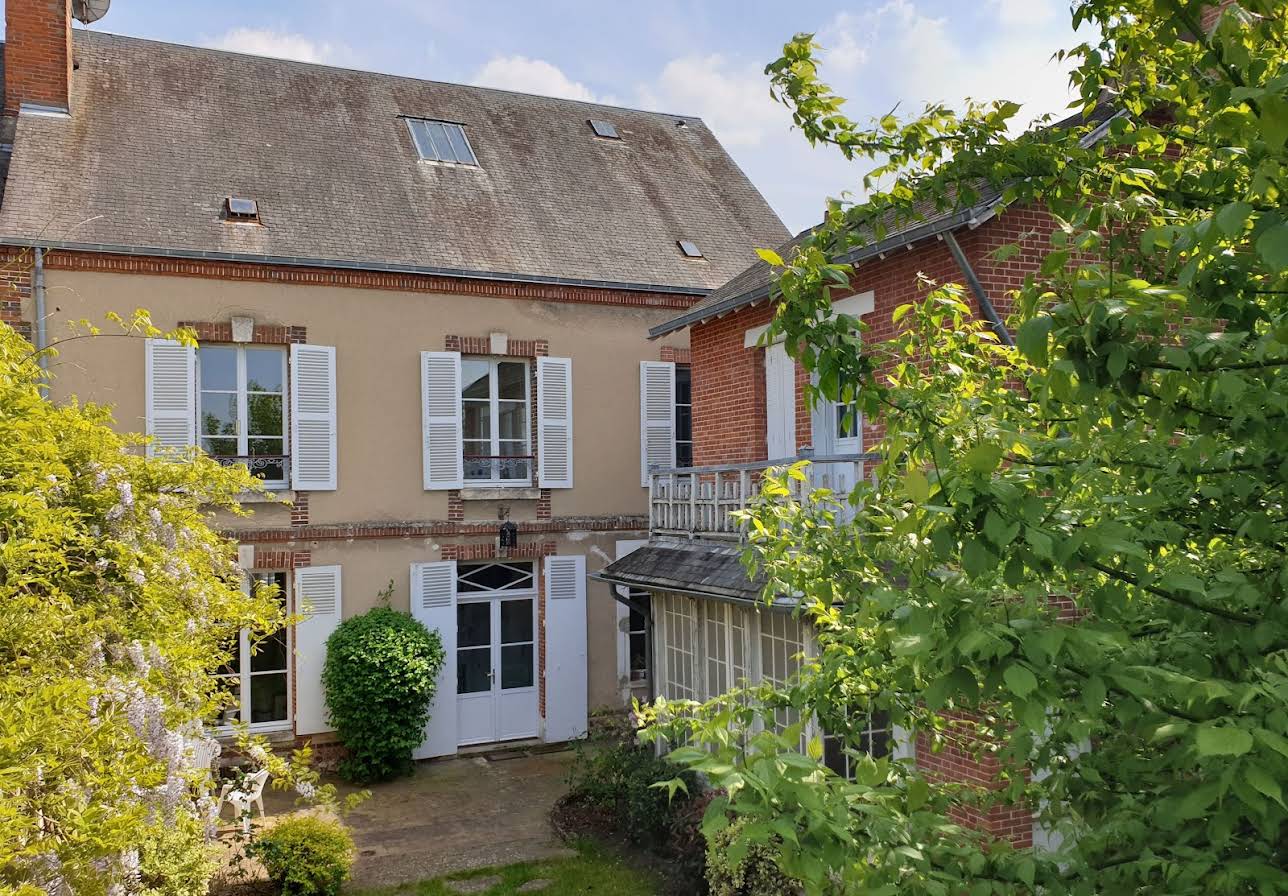 5 Schlafzimmer Haus in Chateaudun, France, Nr. 234462