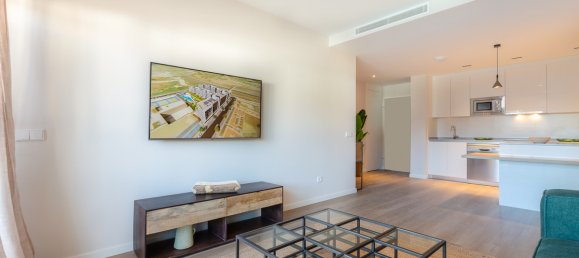 3 bedrooms Apartment in Estepona, Spain No. 3331 4