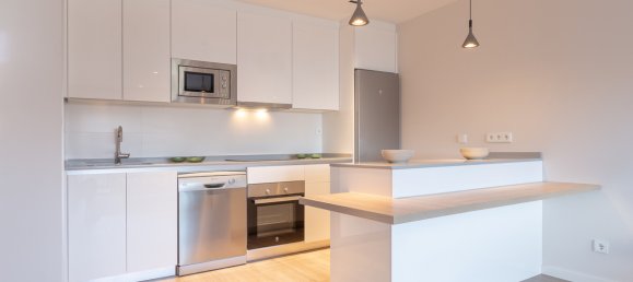 3 bedrooms Apartment in Estepona, Spain No. 3331 3