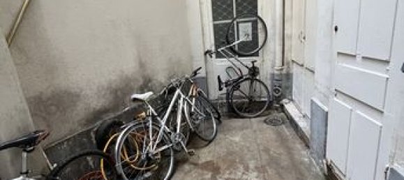 Studio in Paris, France No. 314859 8