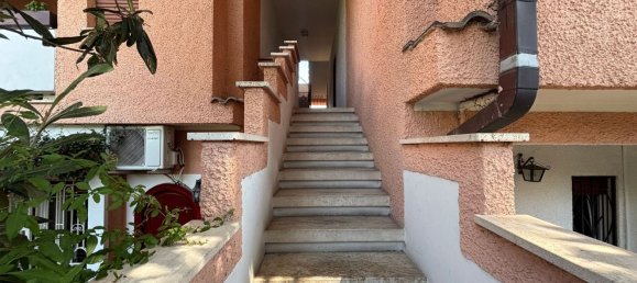 1 bedroom Duplex in Rome, Italy No. 371498 2