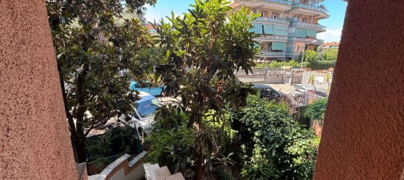 1 bedroom Duplex in Rome, Italy No. 371498 3