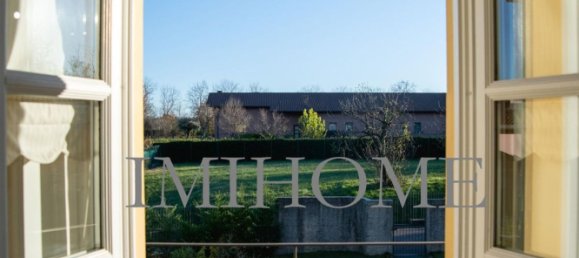 3 rooms Duplex in Alzate Brianza, Italy No. 188102 11