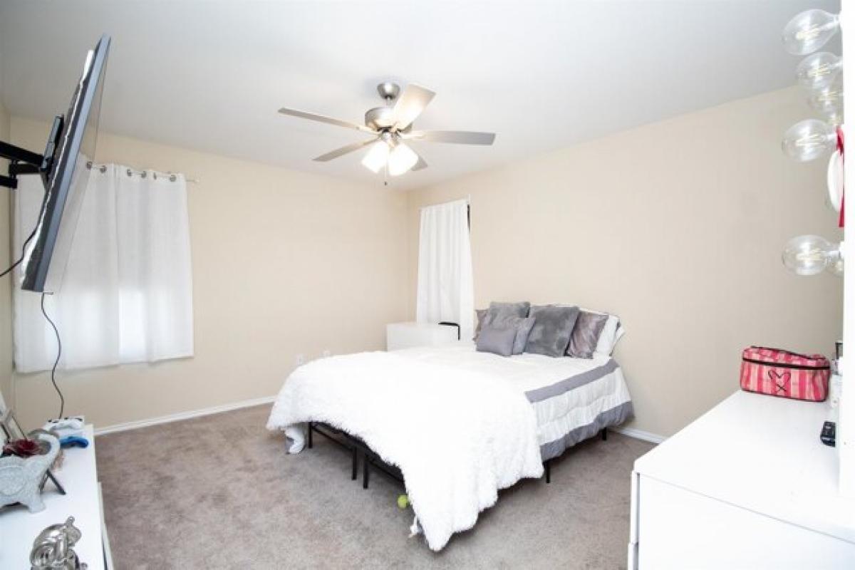 Дом с 4 спальнями в Ларедо, США № 441176