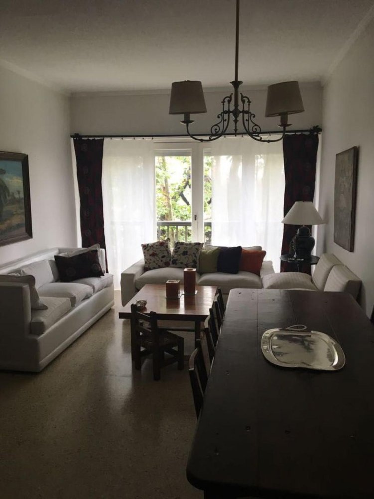 4 bedrooms Apartment in Mar del Plata, Argentina No. 95249