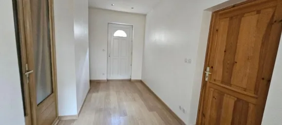 3 Schlafzimmer Haus in Saint-Etienne, France, Nr. 351091 7