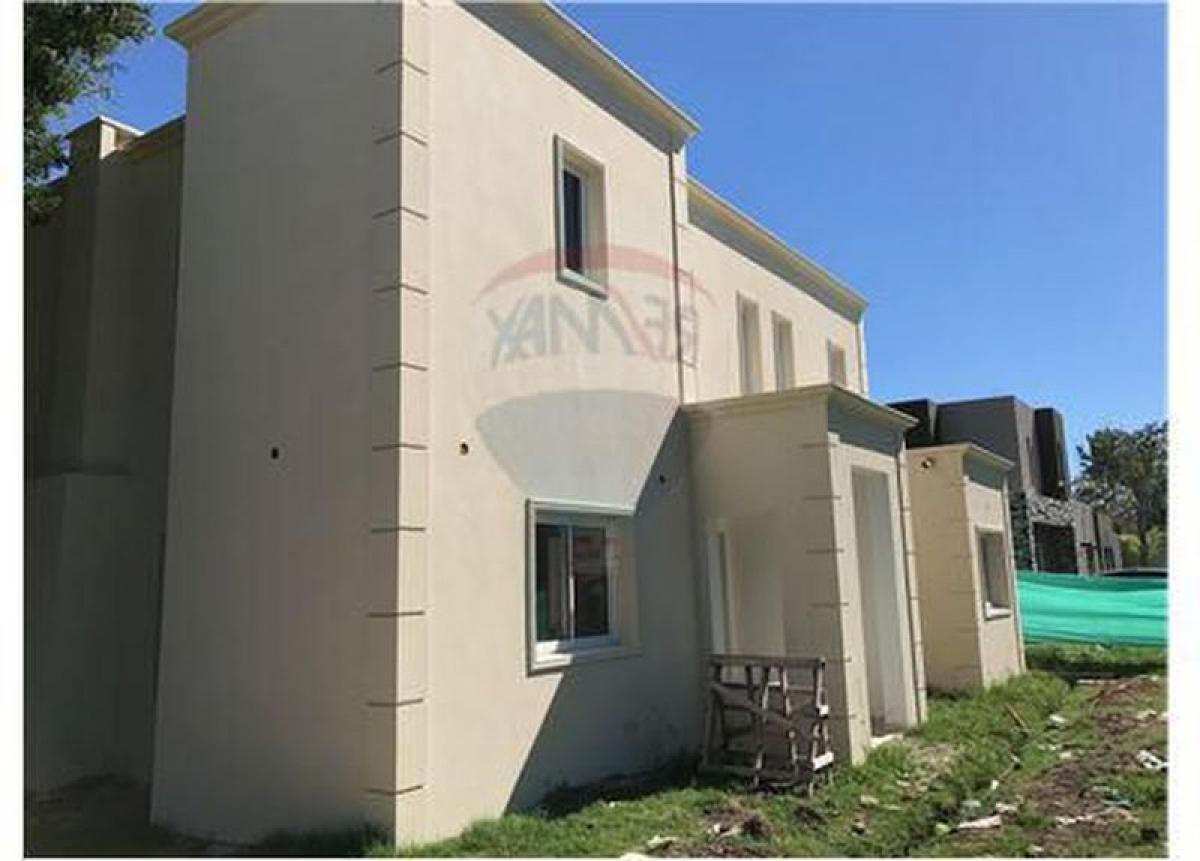 3 bedrooms House in Escobar, Argentina No. 4327