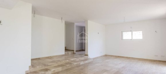 4 غرف نوم فيلا في Mahon, Spain رقم 5070 12