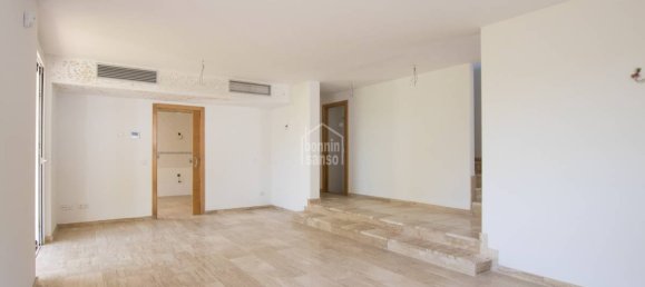 4 غرف نوم فيلا في Mahon, Spain رقم 5070 11