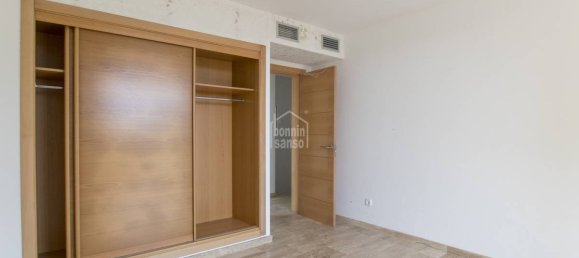 4 غرف نوم فيلا في Mahon, Spain رقم 5070 15