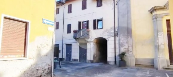 2-salle Appartement à Borgaro Torinese, Italy No. 305253 3